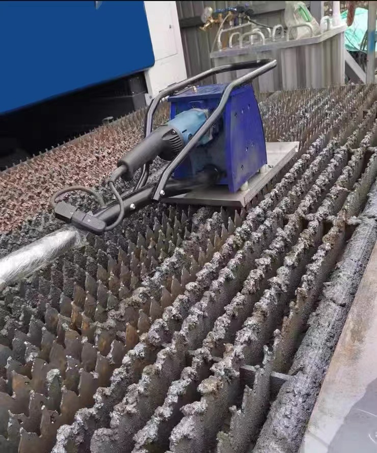 CNC fiber laser cutting machine spare part Slag Remover Slat Cleaner Slag Cleaner Fiber Laser Cuttin