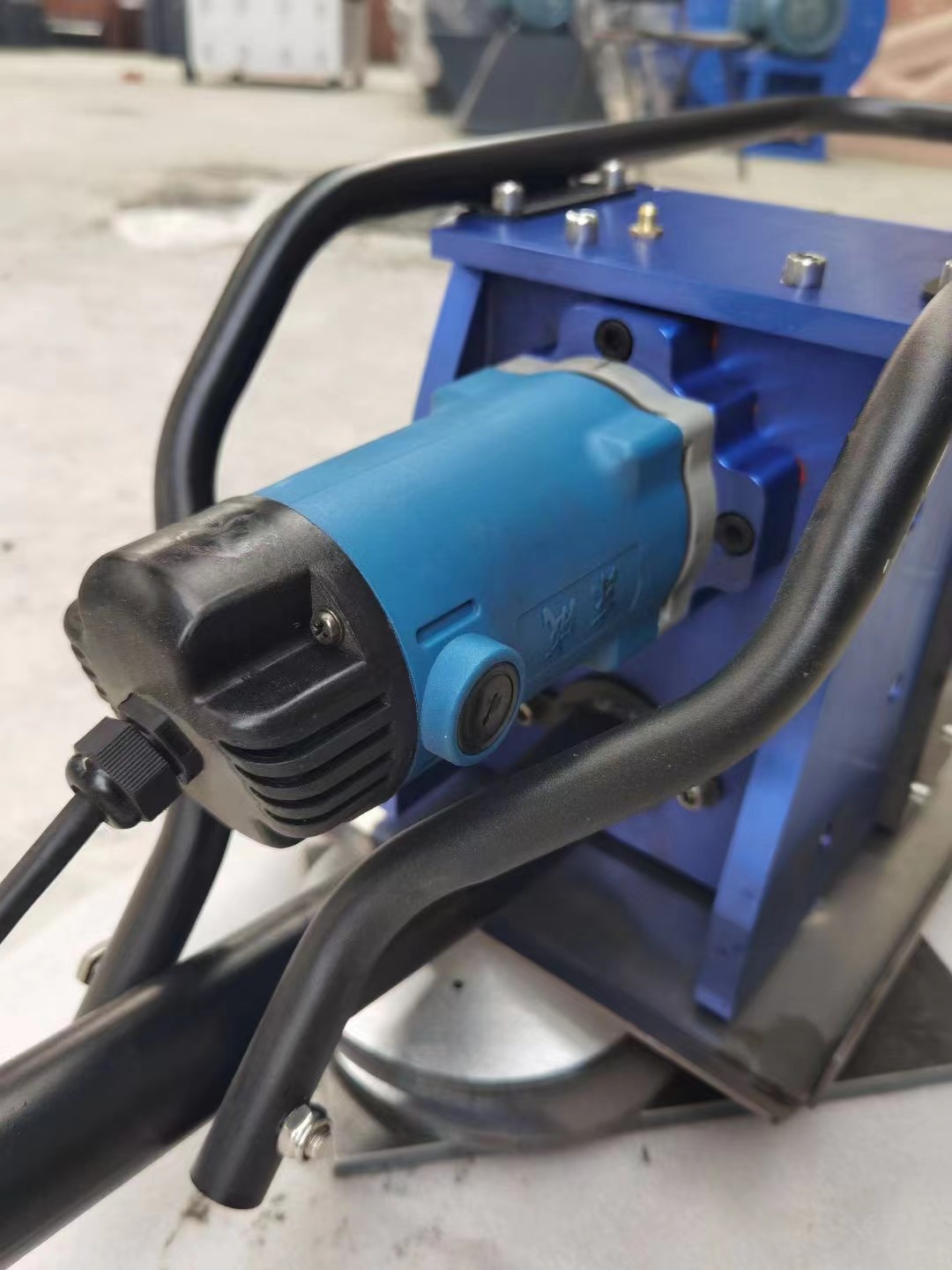 Fully automatic Dual motor drive slat slag cleaner remover for plasma laser cutting machine with low