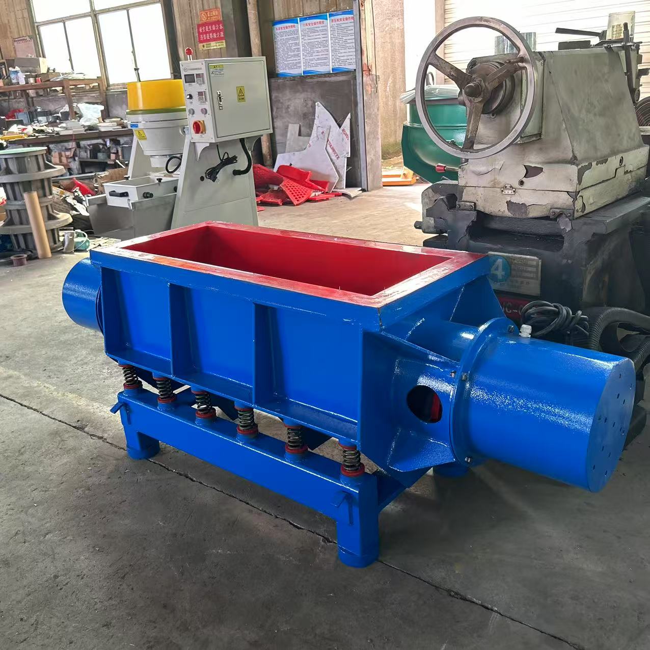 200L LINER VIBRATION MACHINE FOR DEBURRING METAL PIECES AND POLISHING